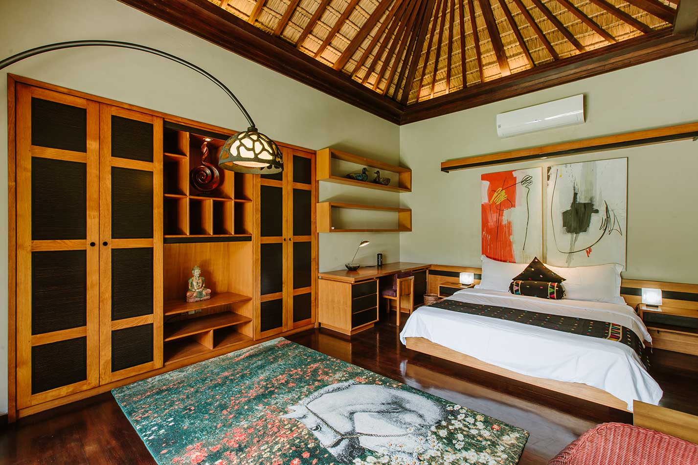 Guest bedroom accommodation at Pronoia