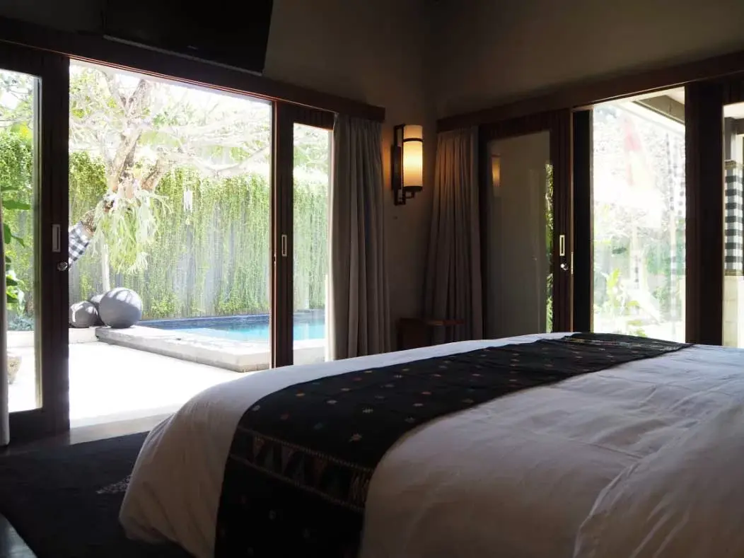 Bedroom opening onto the pool terrace